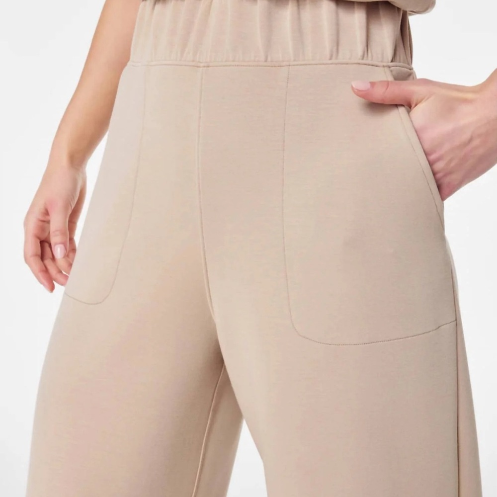 SPANX AirEssentials Cropped Wide leg jumpsuit - Picture 3 of 8